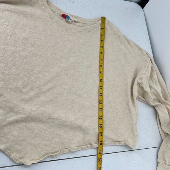 FP Beach Boho Crop Top L Large Beige Slouchy High Low Hem 100% Cotton Knit - Picture 8 of 10
